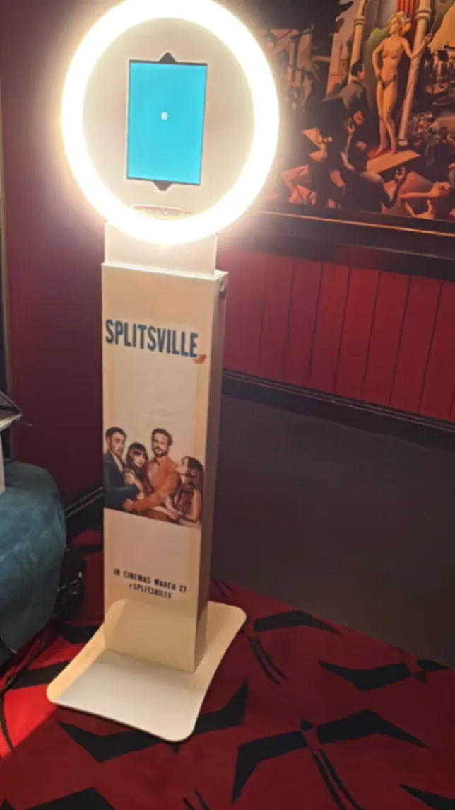 Photo Booth London Trends | How Brands Are Using Booths for Engagement – ClickPlick